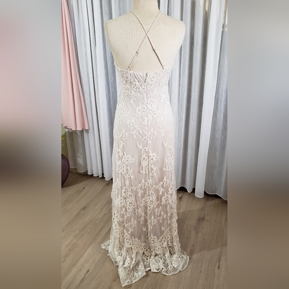 Lulus   Champagne Down - Picture 3 of 7